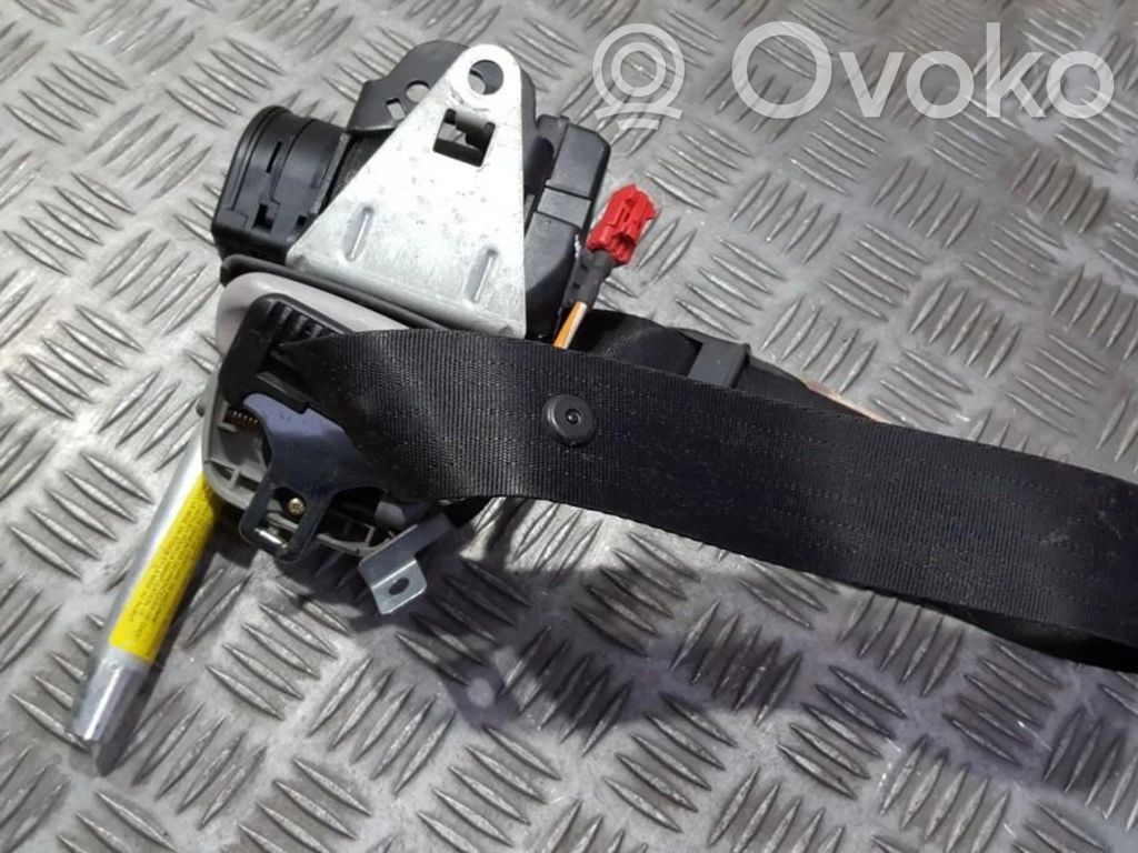 Mitsubishi Carisma Cinturón delantero 