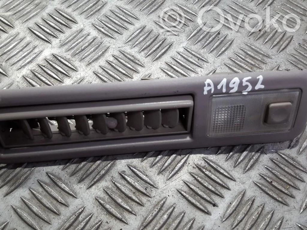 Toyota Previa (XR30, XR40) II Illuminazione sedili posteriori