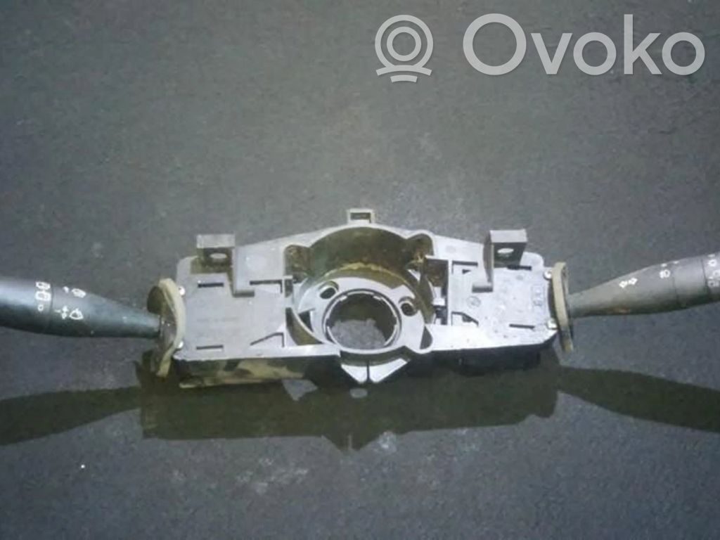 Peugeot 206 Leva/interruttore dell’indicatore di direzione e tergicristallo