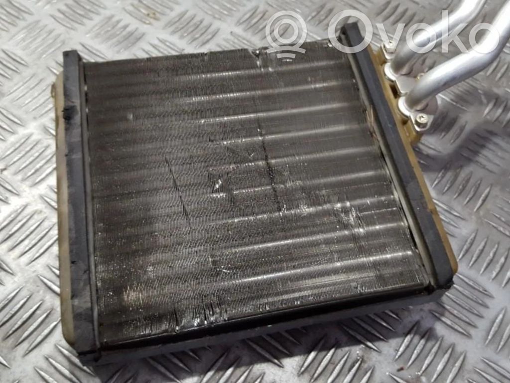 Radiator aerotermă