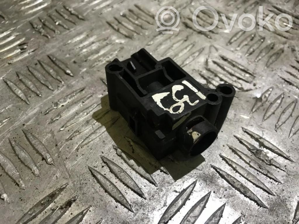 Interruptor de corte de combustible   XW4T9341AA,XW4T9341AA,990301C,XW4T9341AA,XW4T9341AA