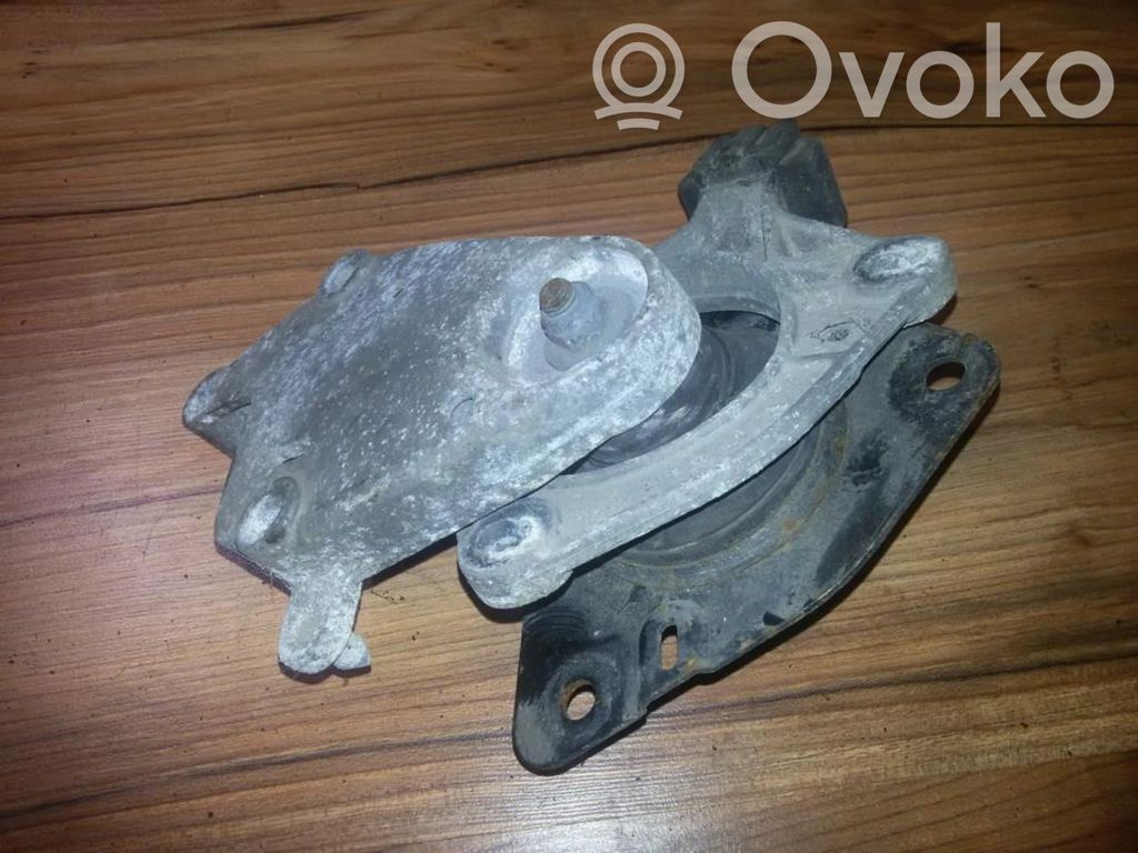 Renault Laguna I Engine mount bracket 
