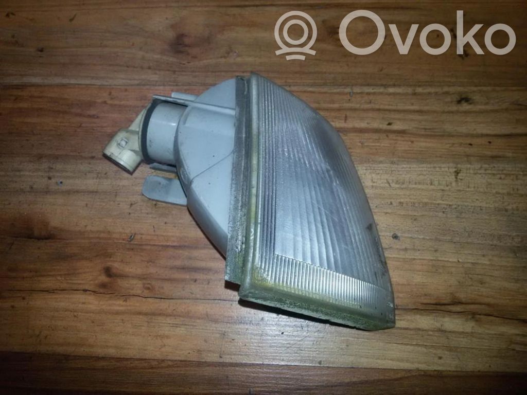Renault Clio I Frontblinker 