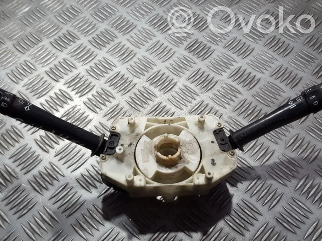 Honda CR-V Wiper turn signal indicator stalk/switch 