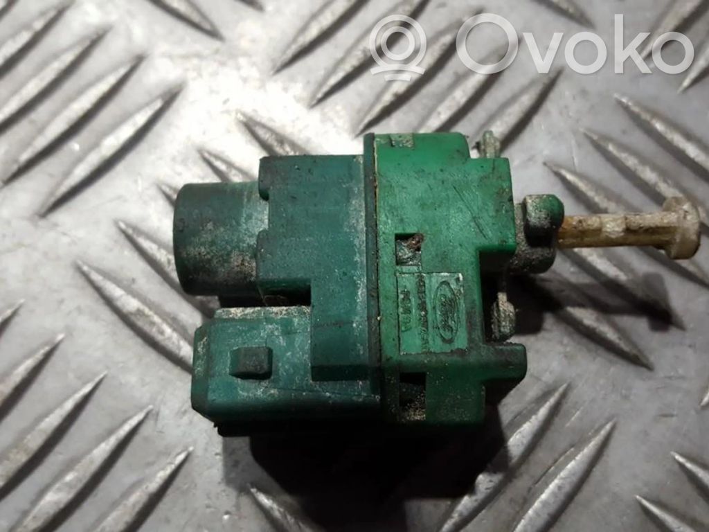 Ford Mondeo Mk III Comutator senzor pedală frână 