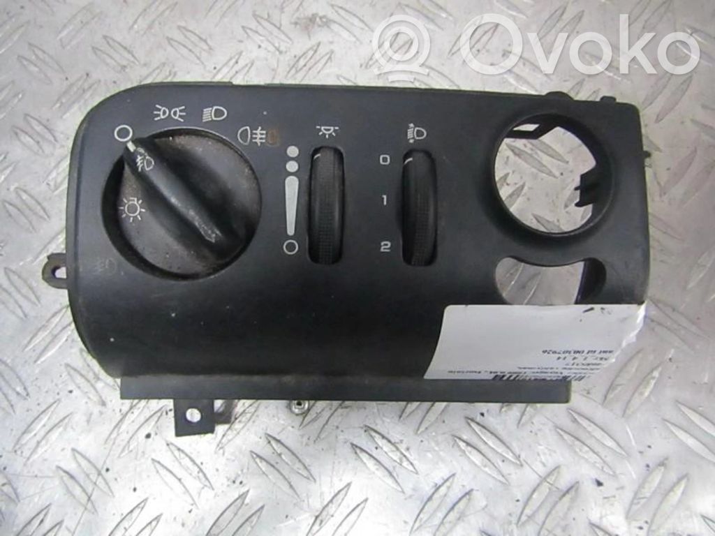 Chrysler Voyager Light switch 