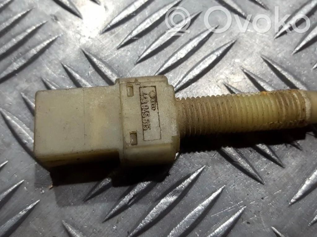 Volkswagen PASSAT B5 Comutator senzor pedală frână 