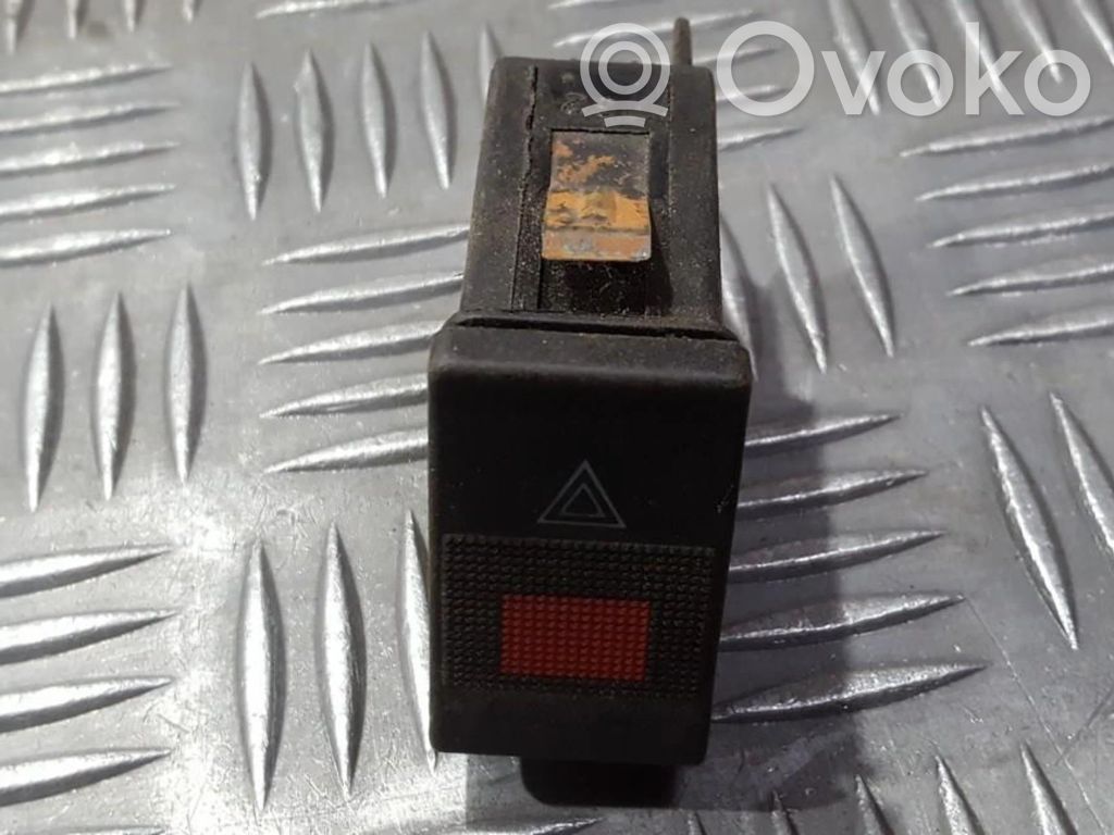 Hätävilkkujen kytkin   4A0941509,4A0941509