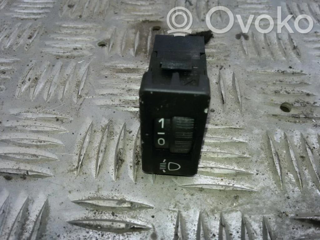 Peugeot 307 Interruttore di regolazione livello altezza dei fari 