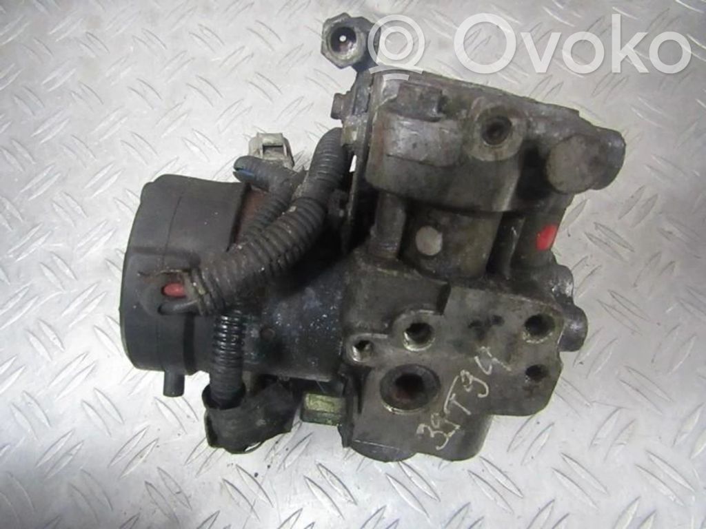 Toyota Carina T190 ABS-pumppu 