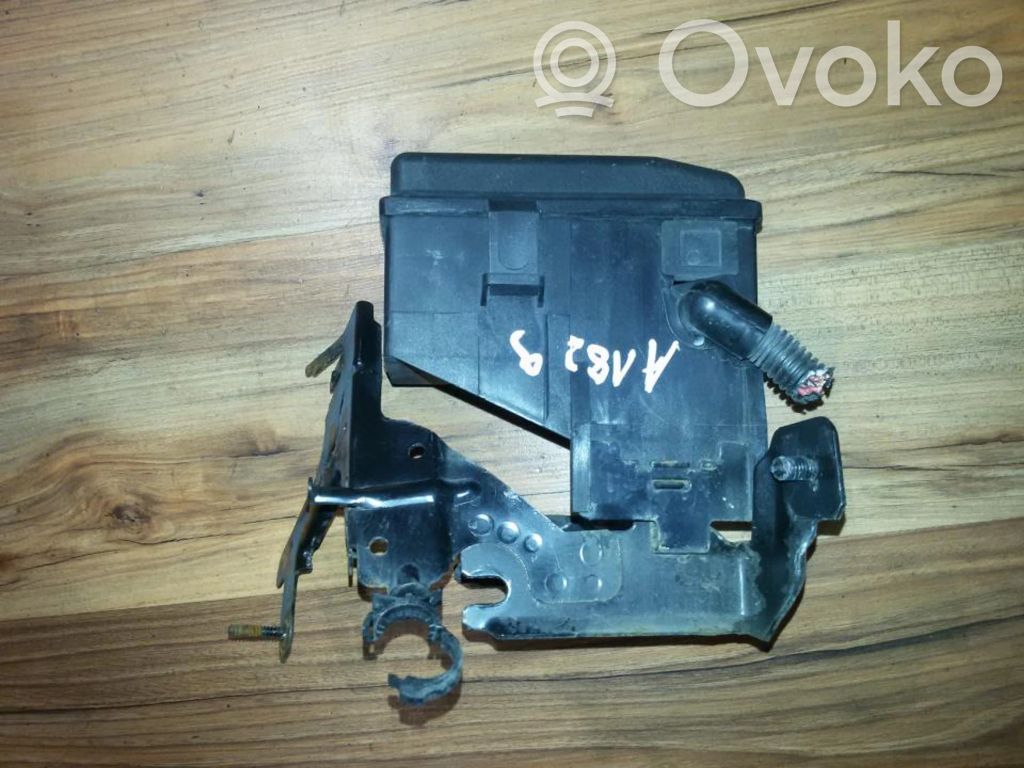 Opel Zafira A Set scatola dei fusibili