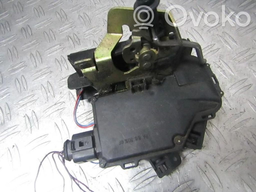 Audi A6 S6 C5 4B Încuietoare ușă spate