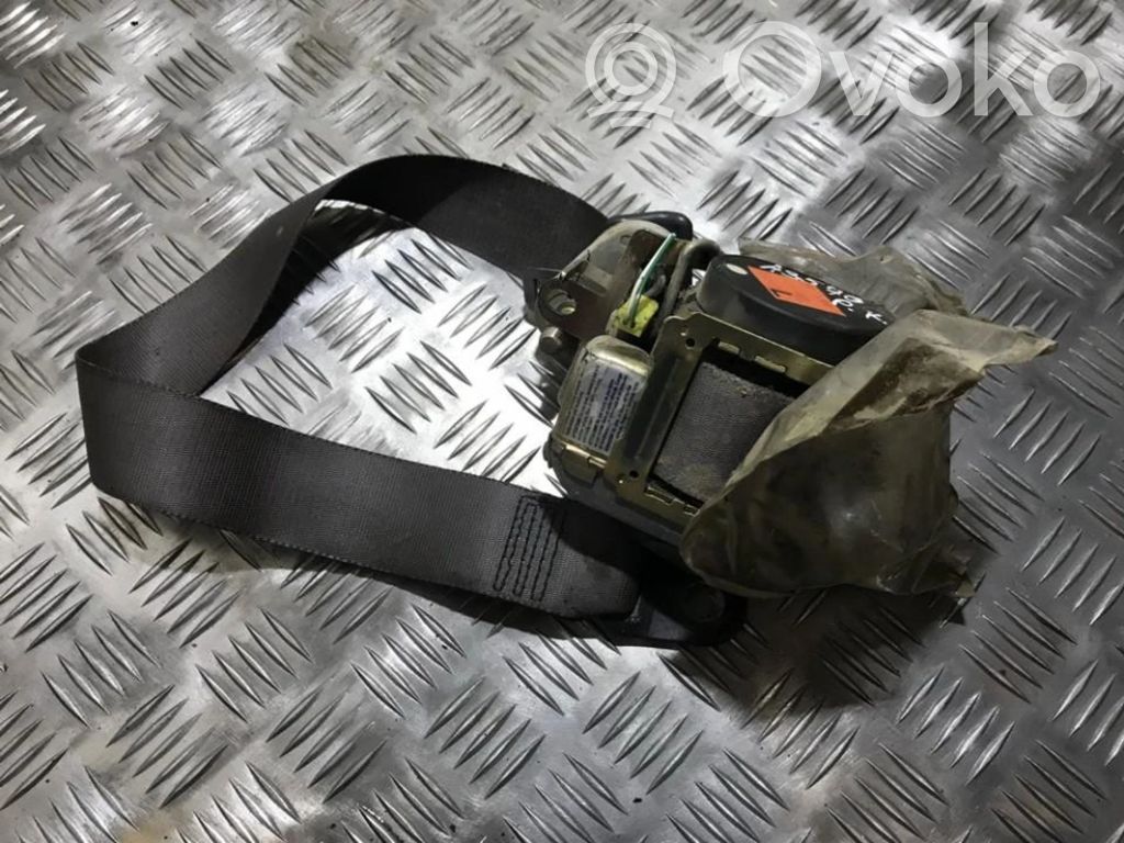 Mazda 323 F Cinturón delantero 