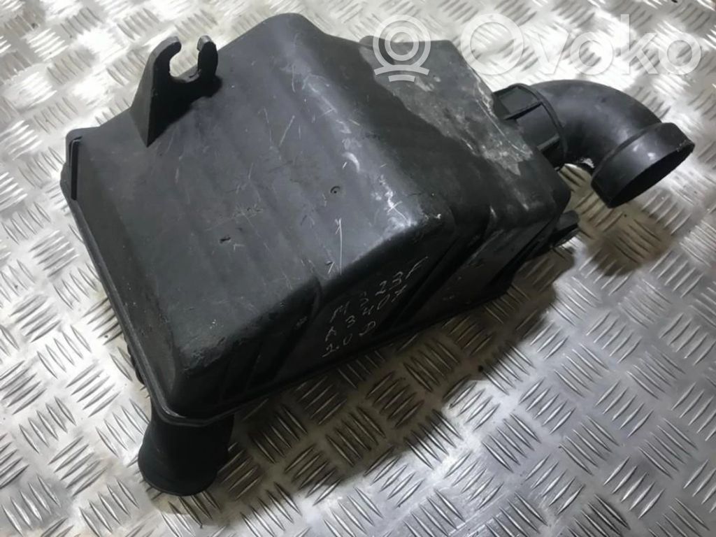 Mazda 323 F Luftfilterkasten 