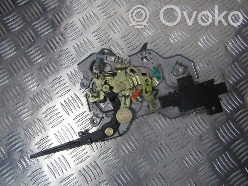 Chrysler Voyager Zamek drzwi tylnych 