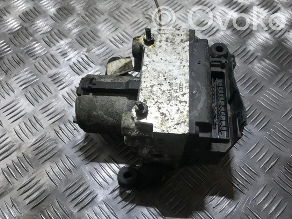 Audi A4 S4 B5 8D ABS-pumppu 