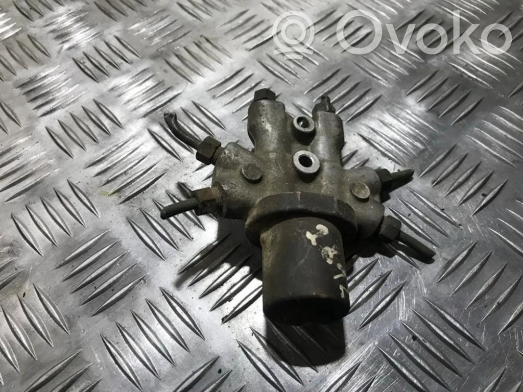 Nissan Primera Regulator siły hamowania 