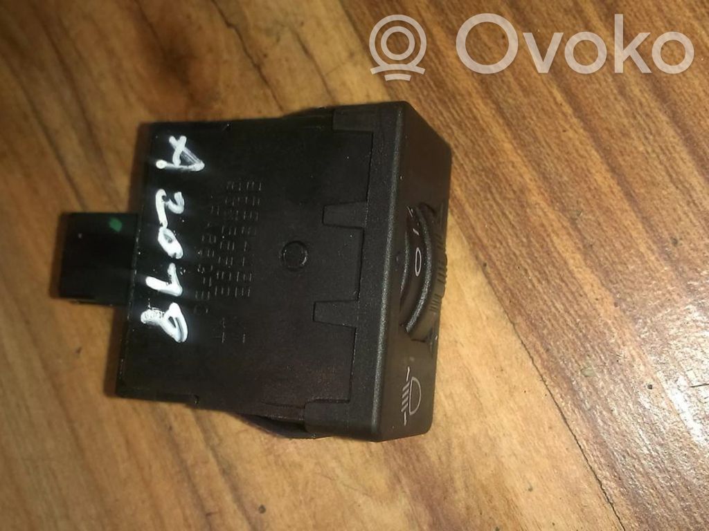 Citroen C4 I Interruttore di regolazione livello altezza dei fari 