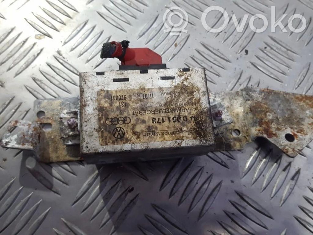 Altre centraline/moduli   4A0951173,970041,4A0951173,970041