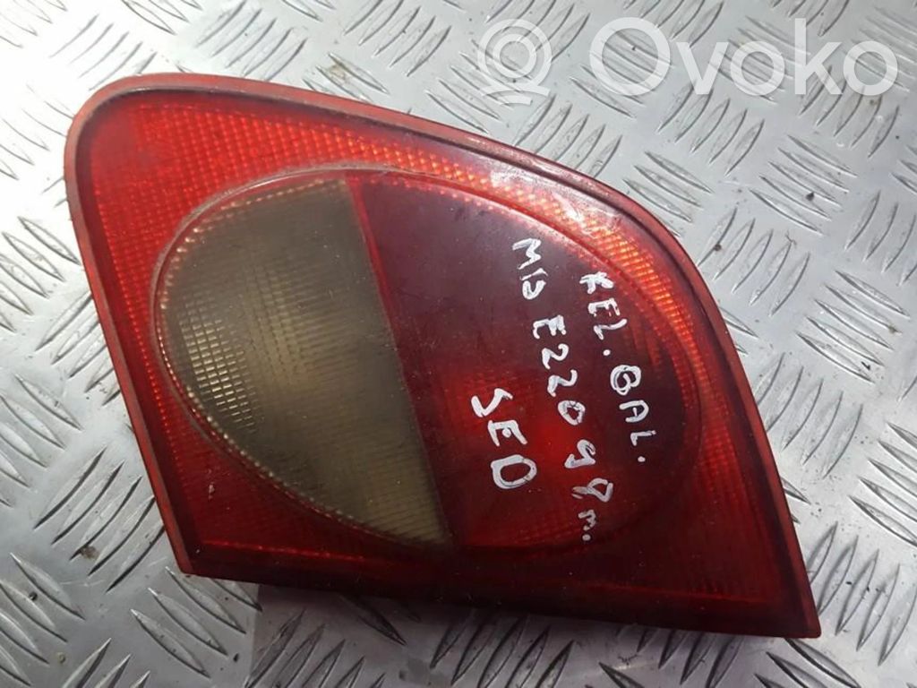 Mercedes-Benz E W210 Luci posteriori del portellone del bagagliaio