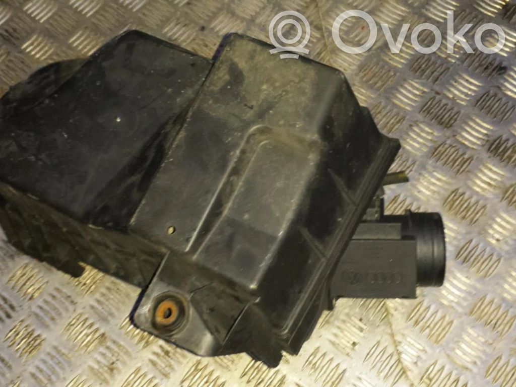 Volkswagen Golf IV Scatola del filtro dell’aria 