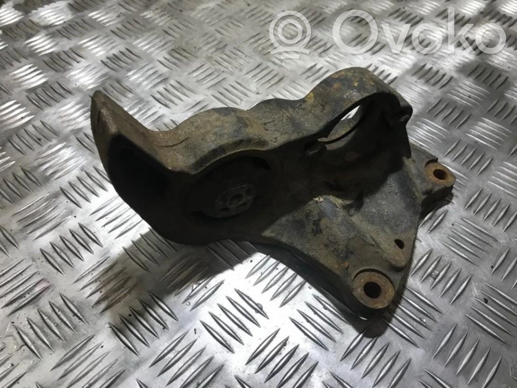 Peugeot 308 Supporto di montaggio del motore 