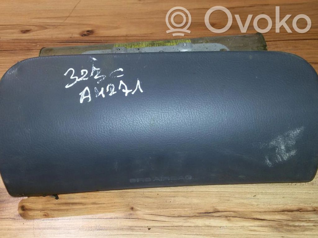 Airbag del pasajero   UT1230103,DNAF244BAFS,UT1230103