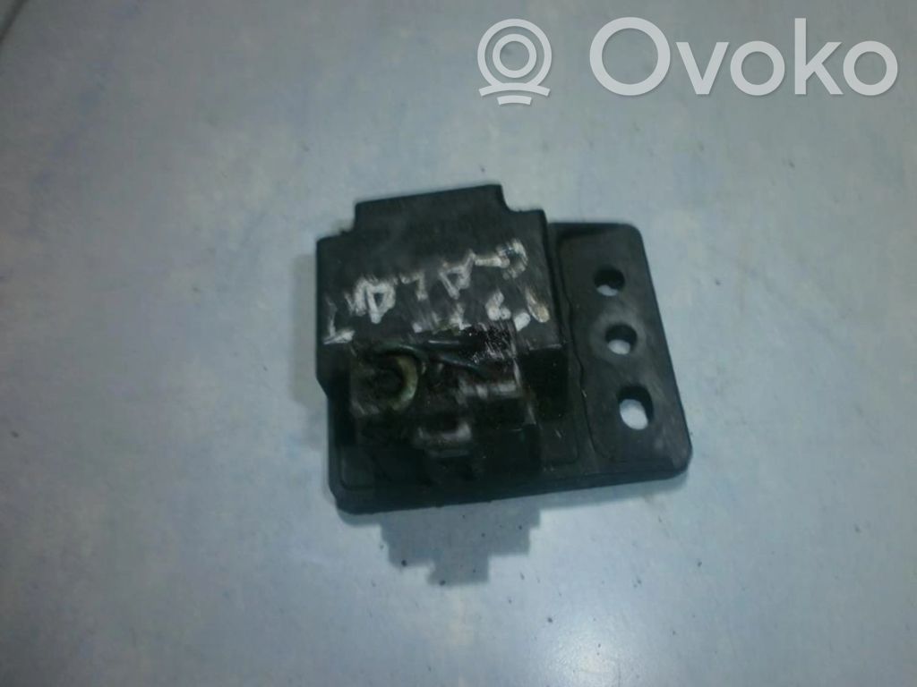 Otros relés   MA809932,MA809932