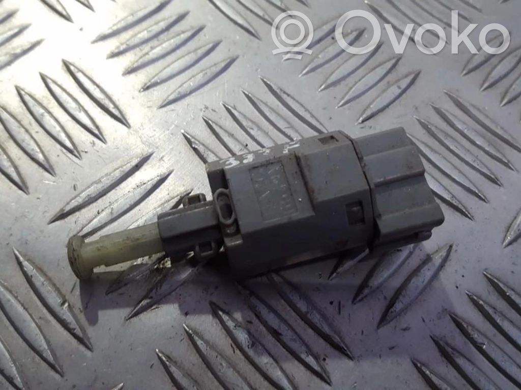 Interruptor sensor del pedal de freno   GA2C6649Y,GA2C6649Y