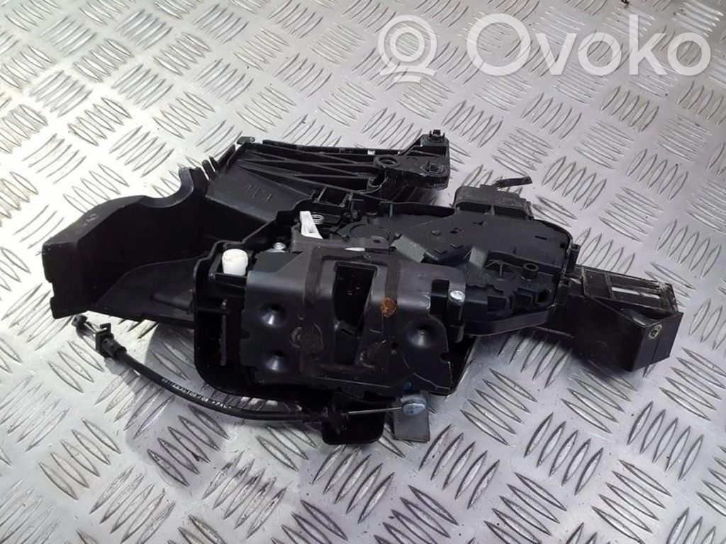 Serrure de porte arrière   4M5AA26413EE,4M5AA26413EE