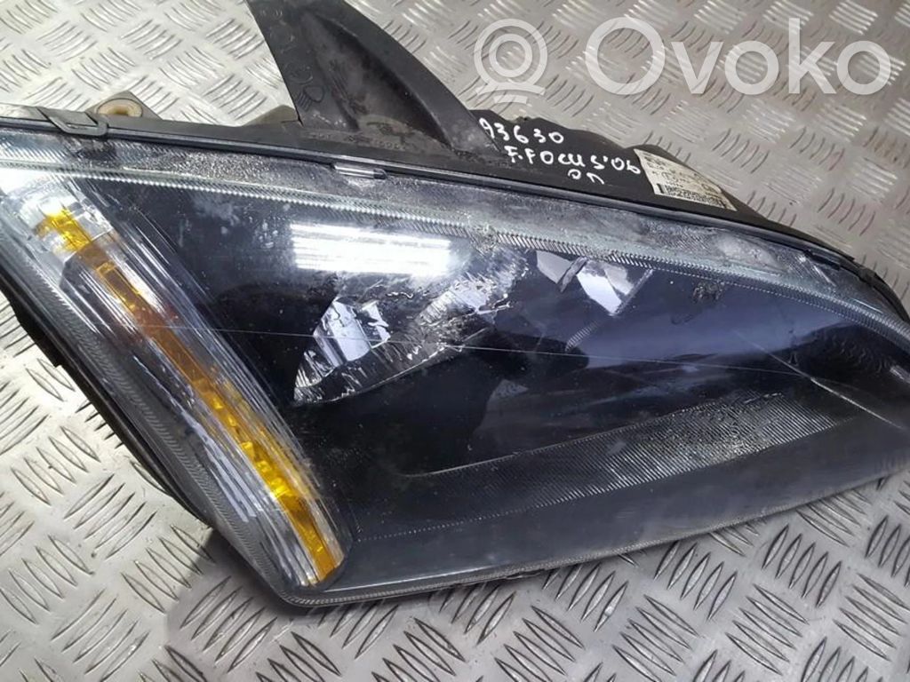 Ford Focus Scheinwerfer 