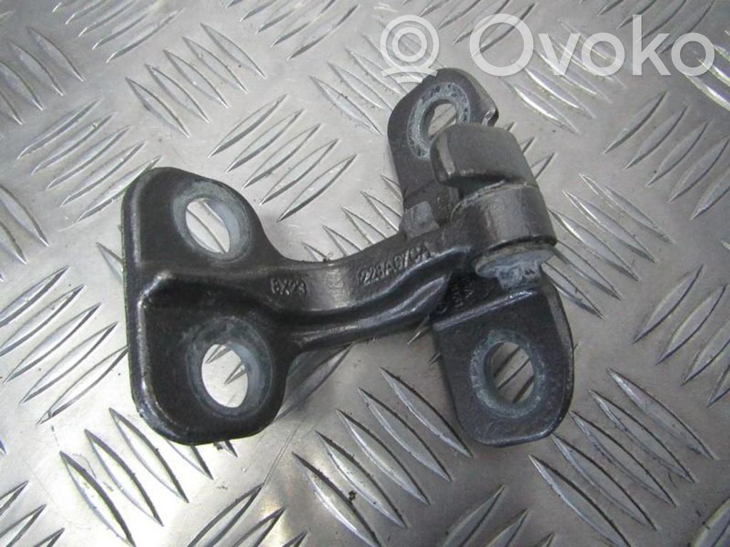 Zawias dolny drzwi tylnych   8X23228A67CA,UPRLHAA8SA,8X23228A67CA,UPRLHAA8SA