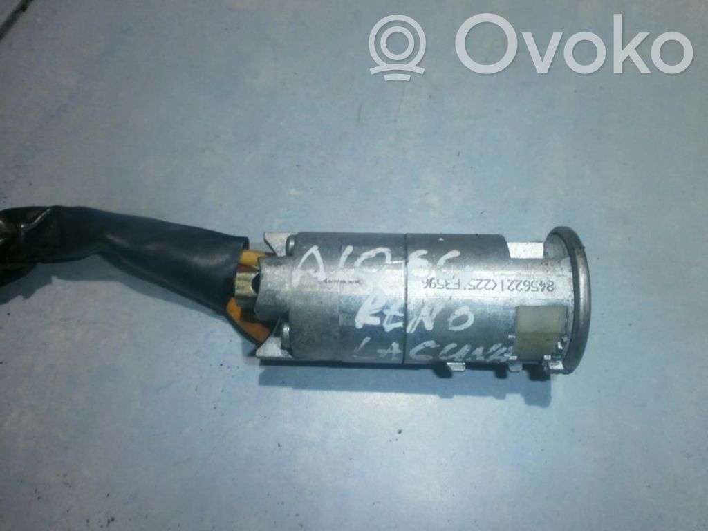 Renault Laguna I Virtalukon kytkin 