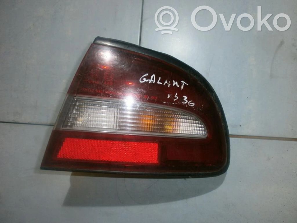 Mitsubishi Galant Luci posteriori 