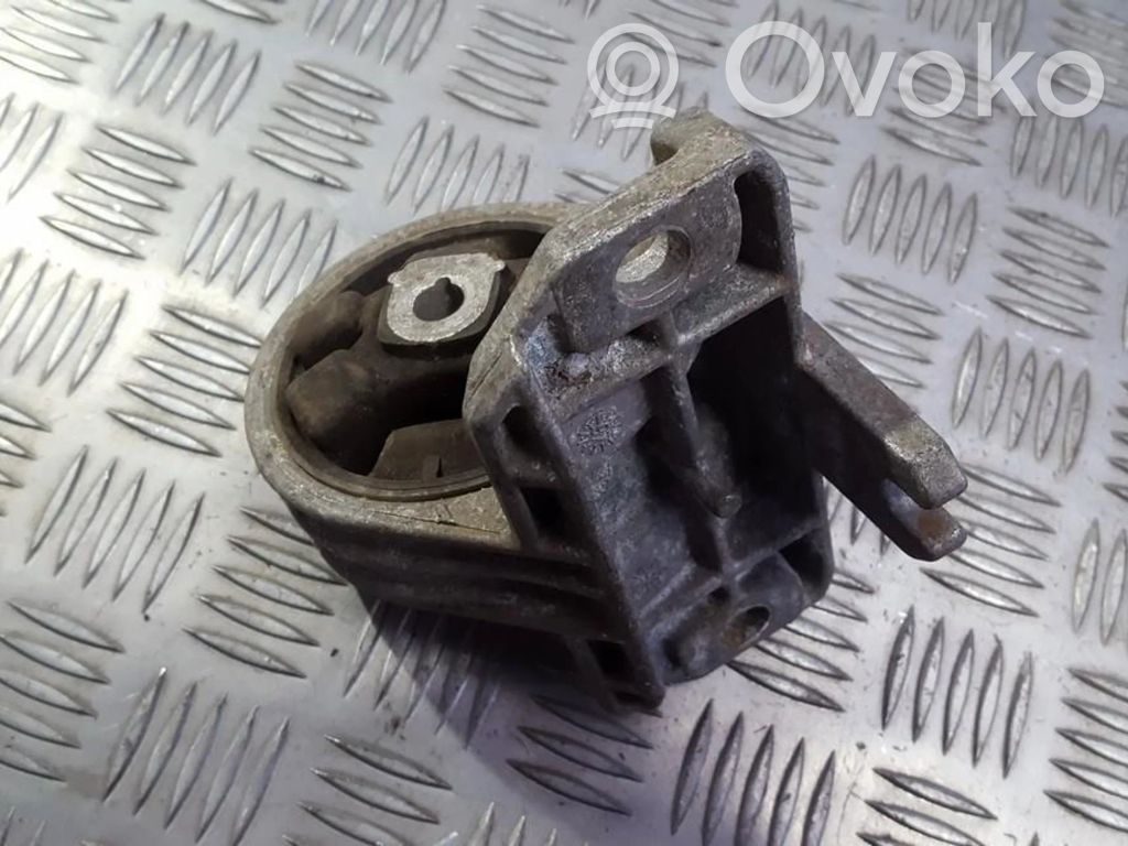Renault Megane I Engine mount bracket 