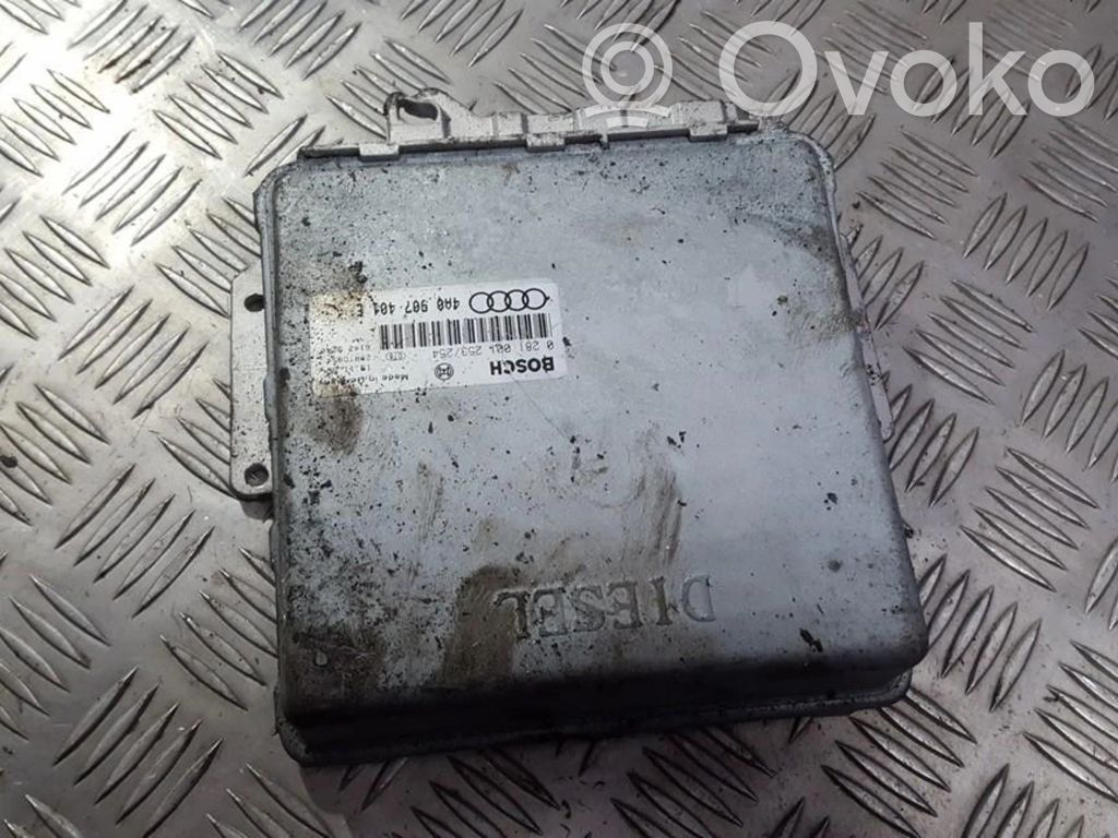Moottorin ohjainlaite/moduuli   4A0907401E,4A0907401E