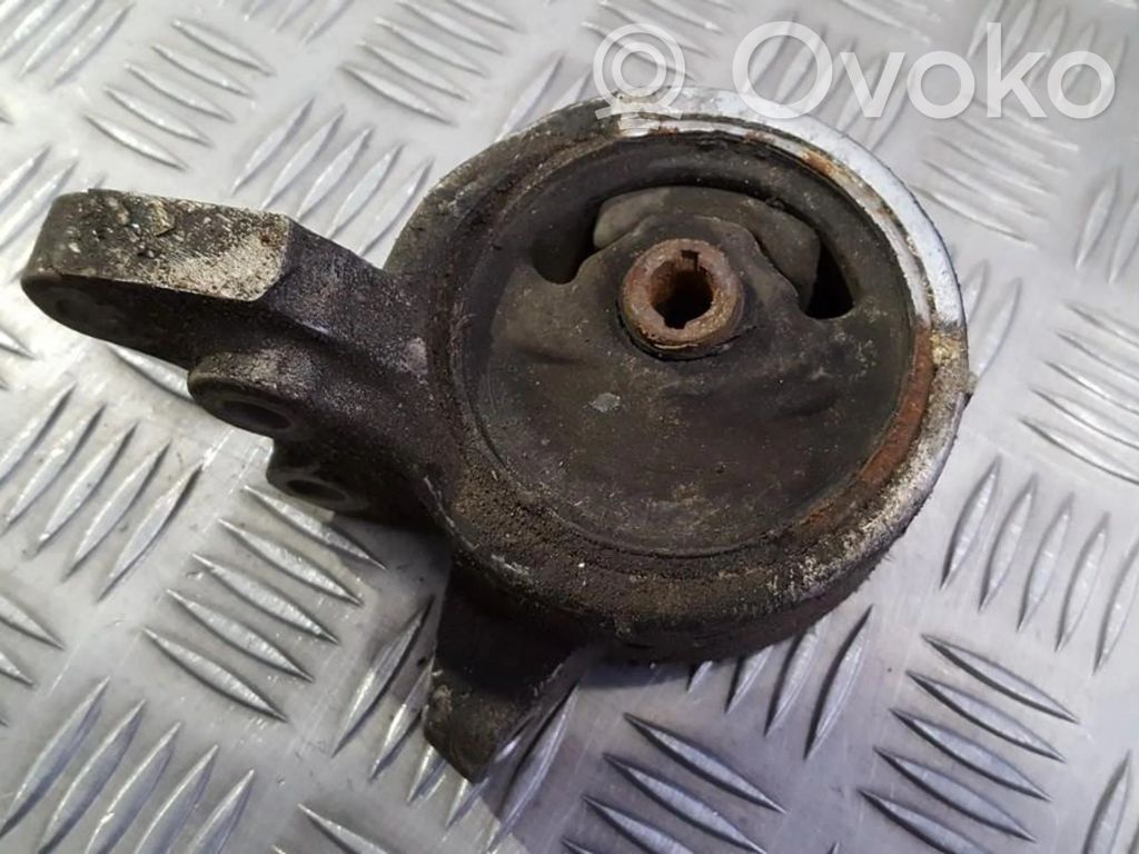 Nissan Almera Wspornik / Mocowanie silnika 