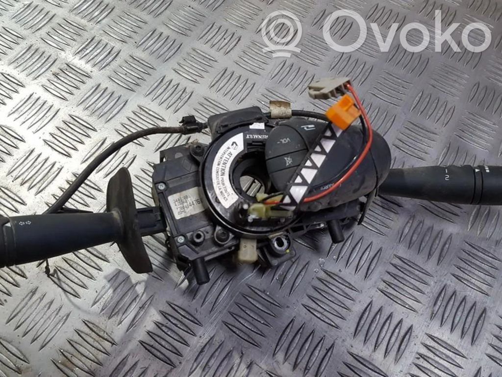 Renault Megane I Interruptor/palanca de limpiador de luz de giro 