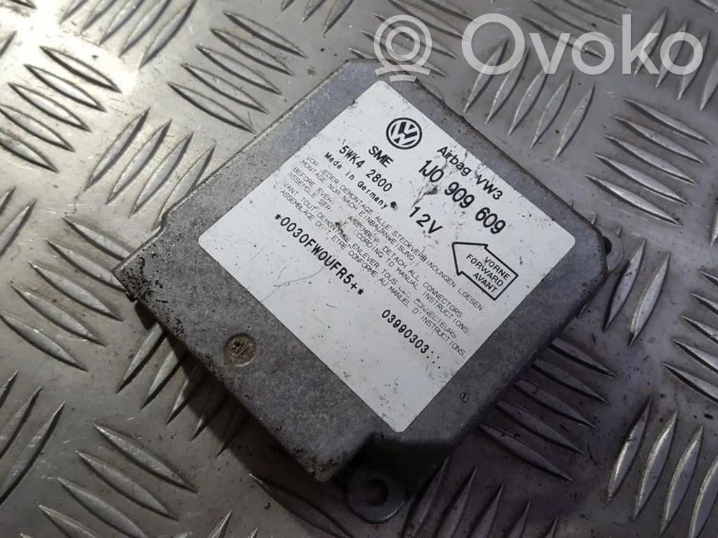 Volkswagen Golf IV Unitate/modul de comandă airbaguri 