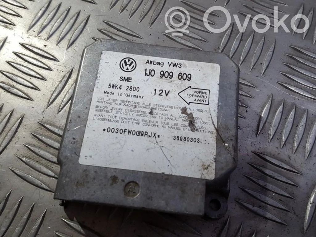 Volkswagen Golf IV Unitate/modul de comandă airbaguri 
