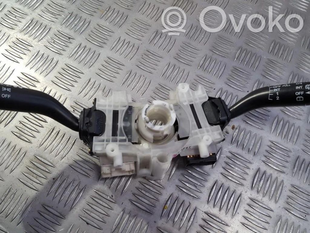 Mazda 323 F Leva/interruttore dell’indicatore di direzione e tergicristallo 
