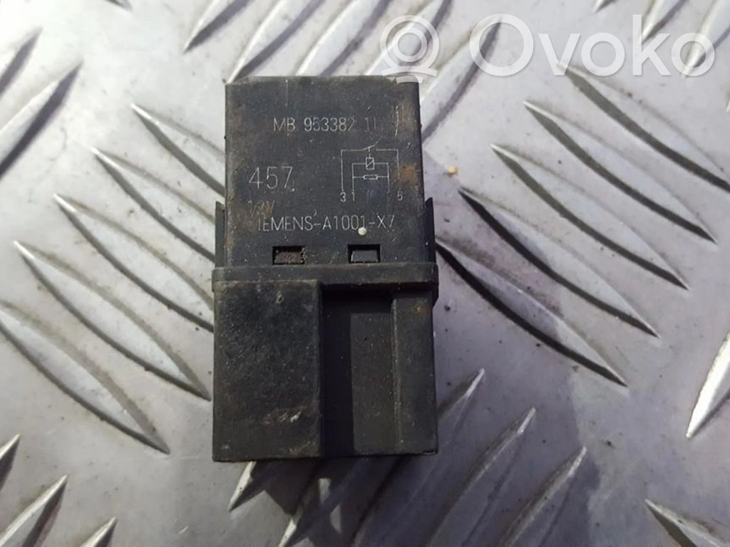 Otros relés   MB953382,A1001X7,A1001X7,A1001X7,MB953382