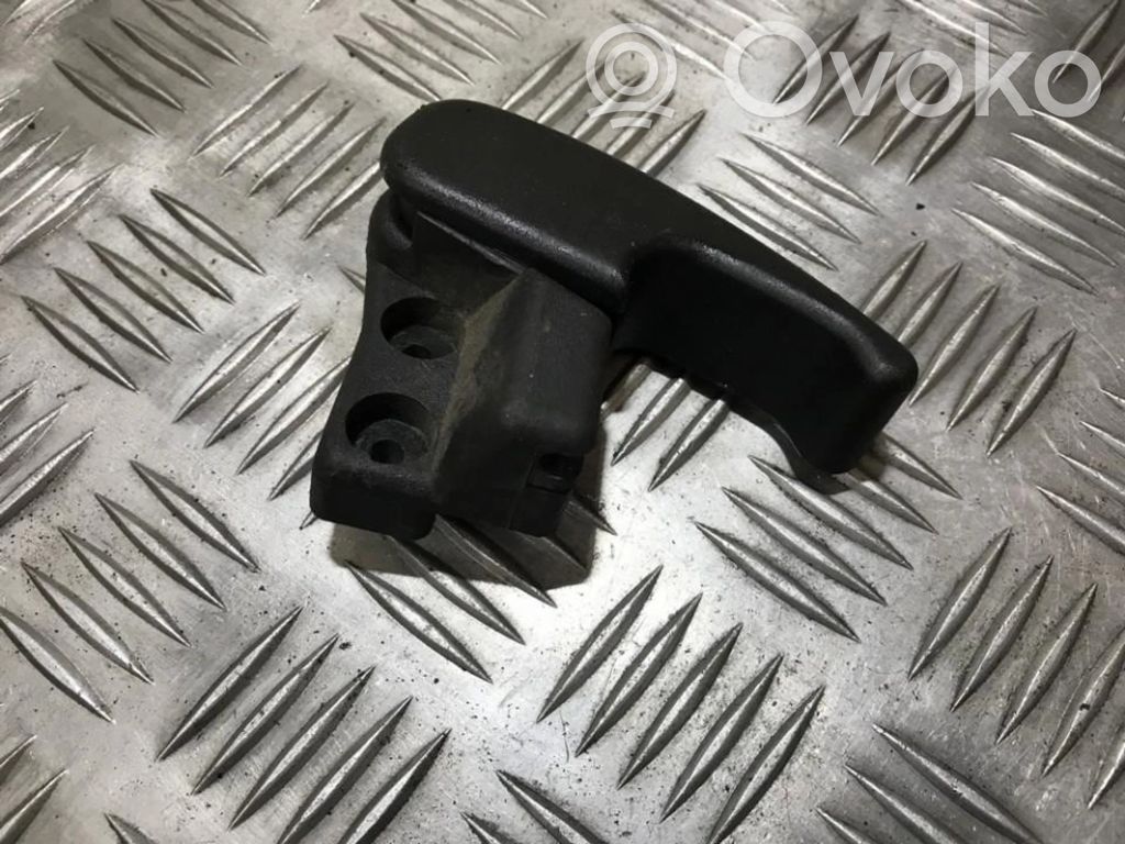 Skoda Octavia Mk1 (1U) Maniglia di rilascio del vano motore (cofano)