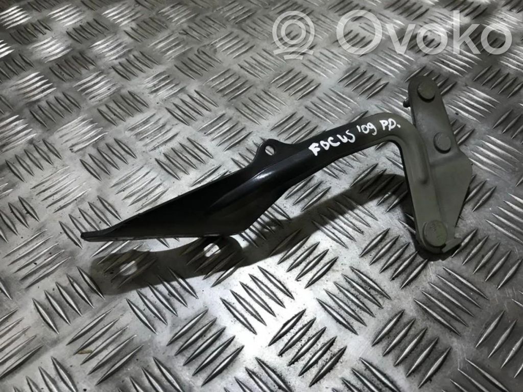 Ford Focus Konepellin saranat 