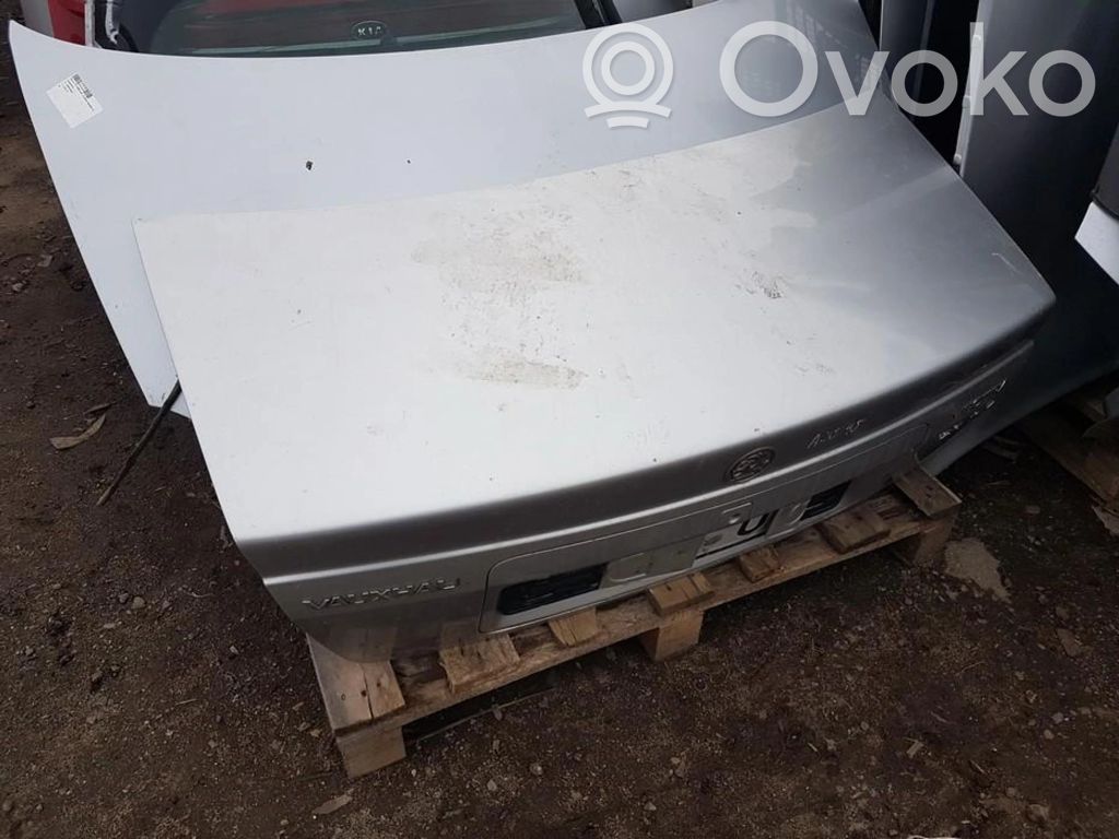 Opel Vectra B Couvercle de coffre