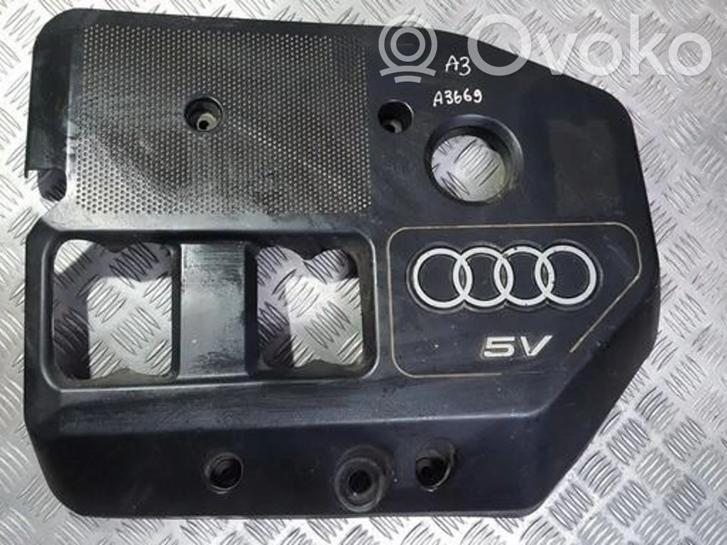 Audi A3 S3 8L Osłona górna silnika 
