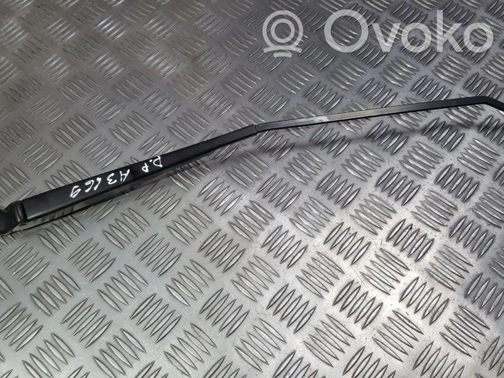 Audi A3 S3 8L Ramię wycieraczki szyby przedniej / czołowej