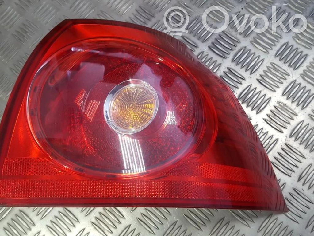 Volkswagen Golf V Luci posteriori 