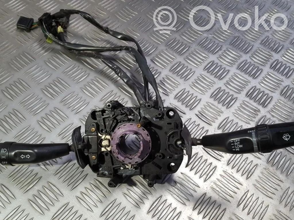Hyundai Sonata Wiper turn signal indicator stalk/switch 