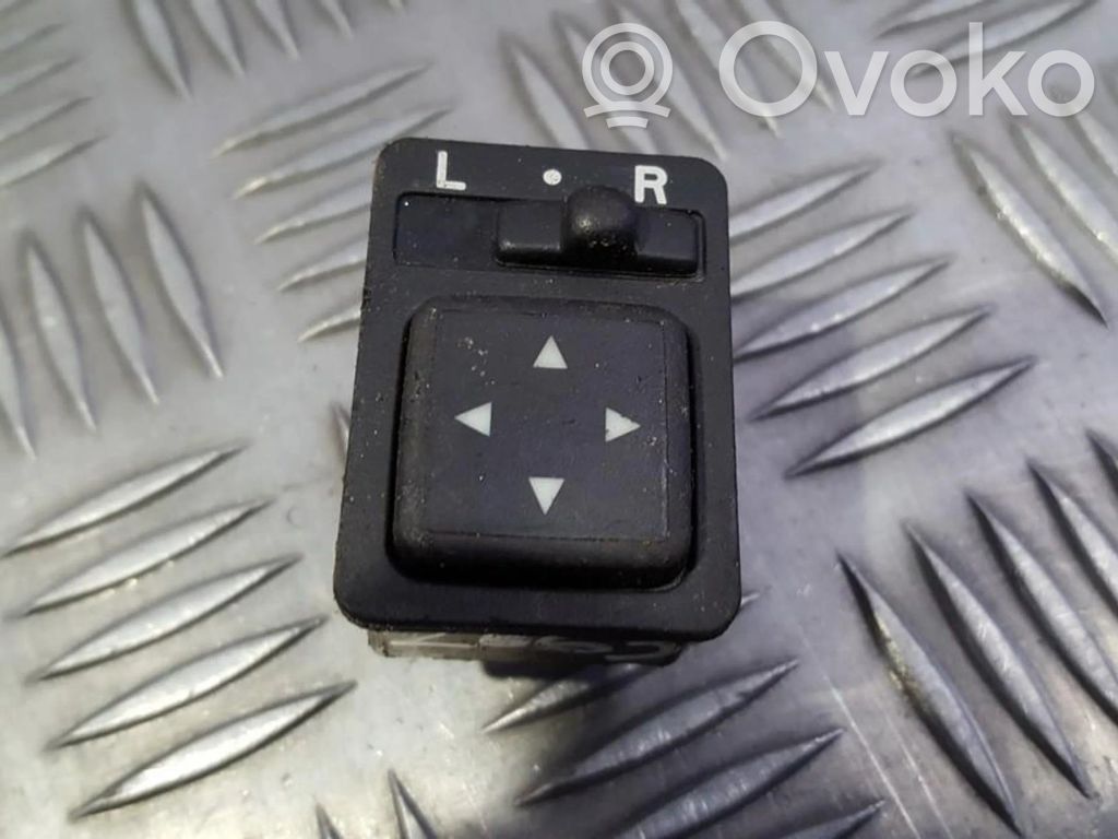 Mitsubishi Carisma Wing mirror switch 